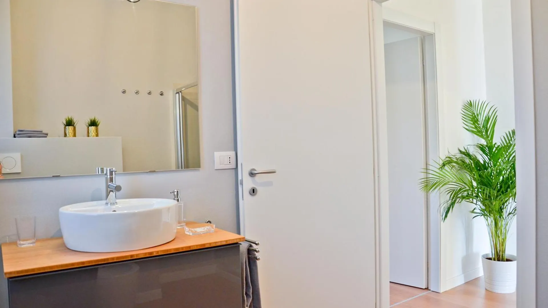 מילאנו Gioia Luxury Apartment - 3 Camere Da Letto 0*,  איטליה